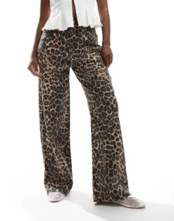 JJXX Toyko Wide Fit Jeans In Leopard Print For Women